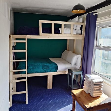 Harriette'S Guest House Μπλάκπουλ Εξωτερικό φωτογραφία