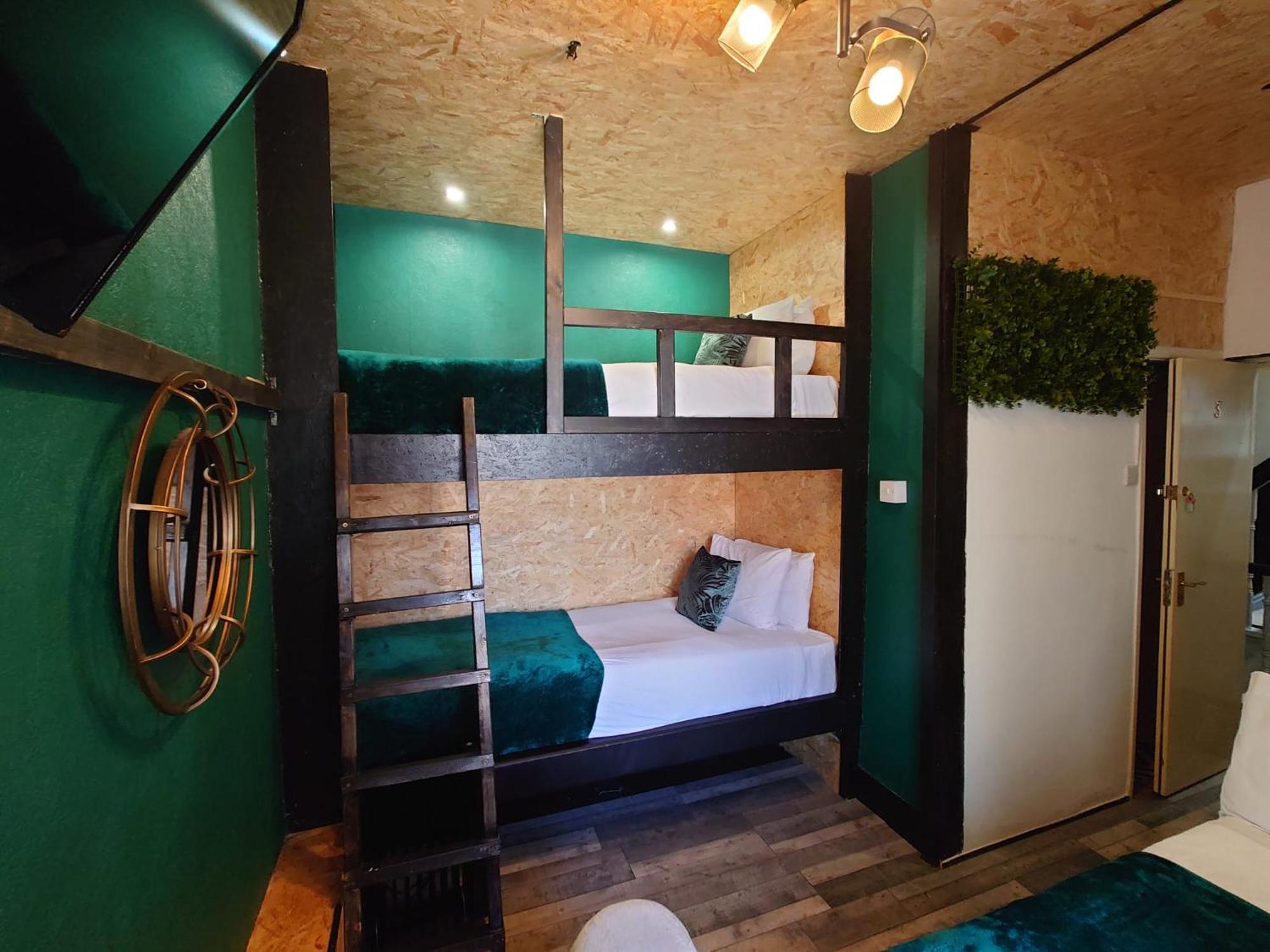Harriette'S Guest House Μπλάκπουλ Εξωτερικό φωτογραφία